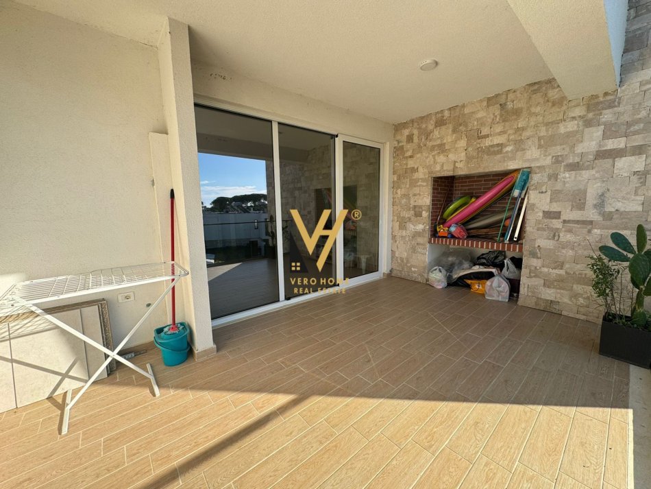 Gjiri Lalezit | Hamallaj, shitet apartament 1+1+Ballkon Kati 2, 89 m² 206.000 € (GJIRI I LALZIT)