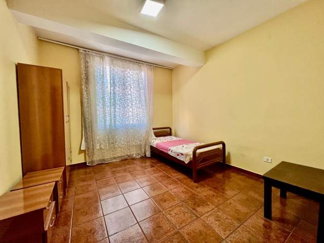 Tirane, shitet apartament 3+1 Kati 2, 138 m² 205.000 Euro (vasil shanto)
