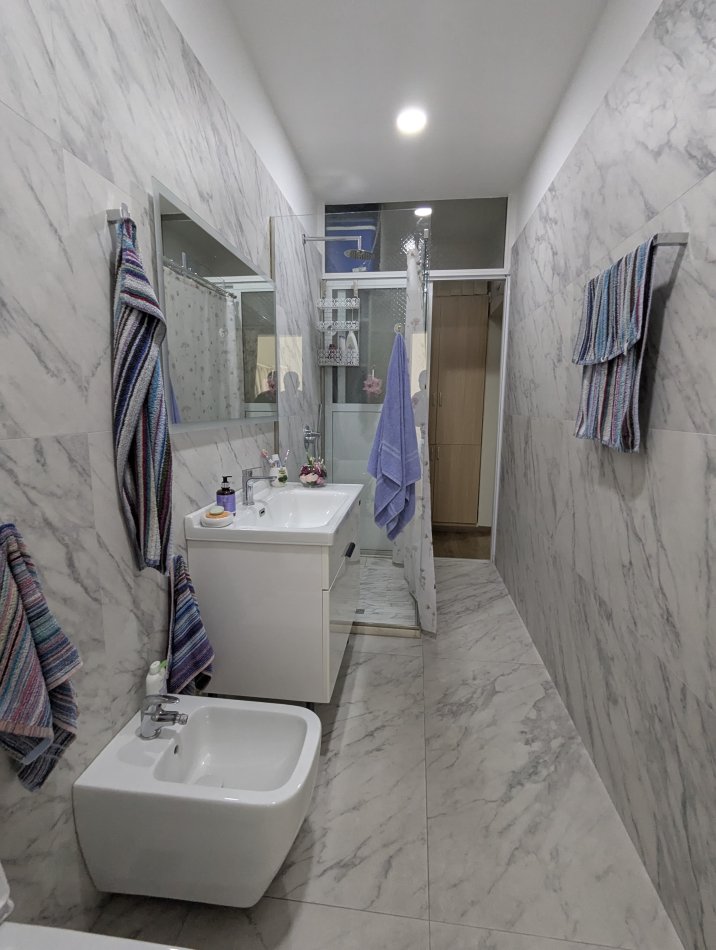 Tirane, jepet me qera apartament 2+1+Ballkon Kati 5, 97 m² 550 € (Don Bosko)