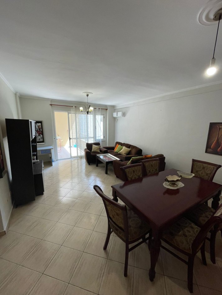 Tirane, shitet apartament 2+1 Kati 4, 104 m² 165.000 € (Tek Eleonora)