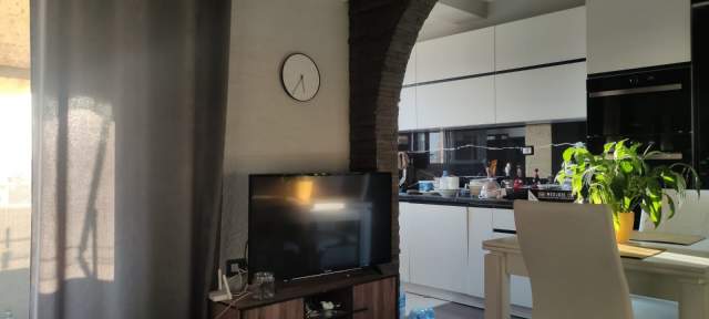 Tirane, jepet me qera apartament 1+1+A+BLK Kati 5, 65 m²400 Euro