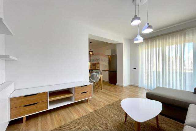 Tirane, jepet me qera apartament 2+1+BLK Kati 5, 99 m² 650 Euro (Qender)