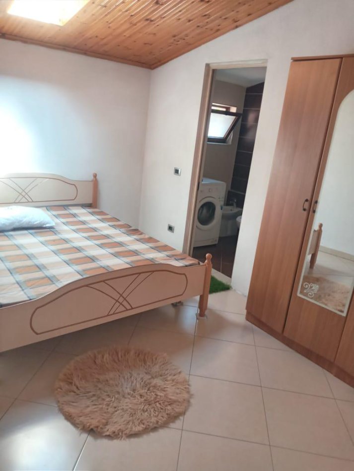 Tirane, jepet me qera apartament 2+1 Kati 3, 80 m² 448 € (Qytet Studenti)