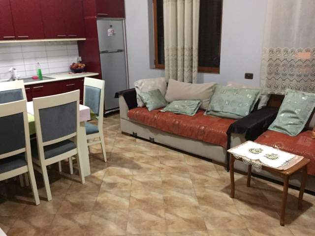 Elbasan, shitet Vile 616 m² 300.000 Euro