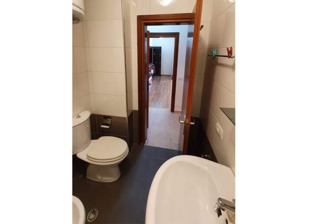 Tirane, shitet apartament 92 m² 220.000 Euro