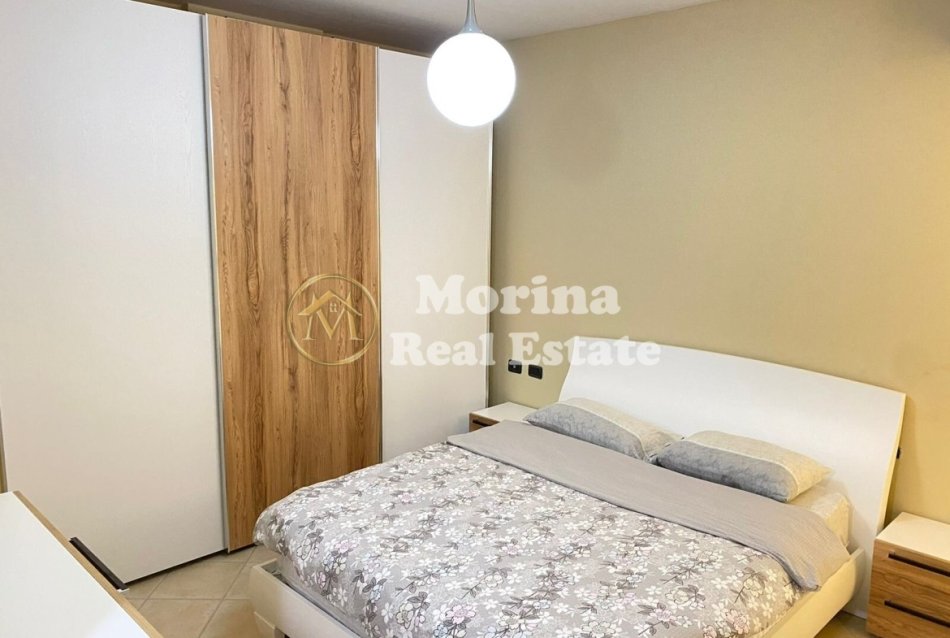 Tirane, jepet me qera apartament 2+1 Kati 10, 103 m² 800 € (Qender)