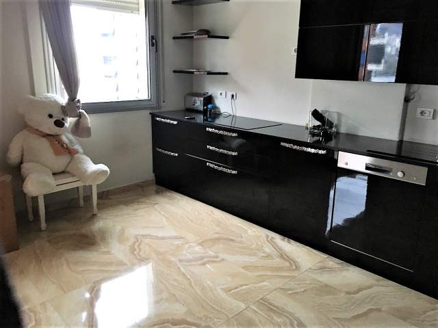 Shqiperi, shitet apartament 171 m² 650000 euro .