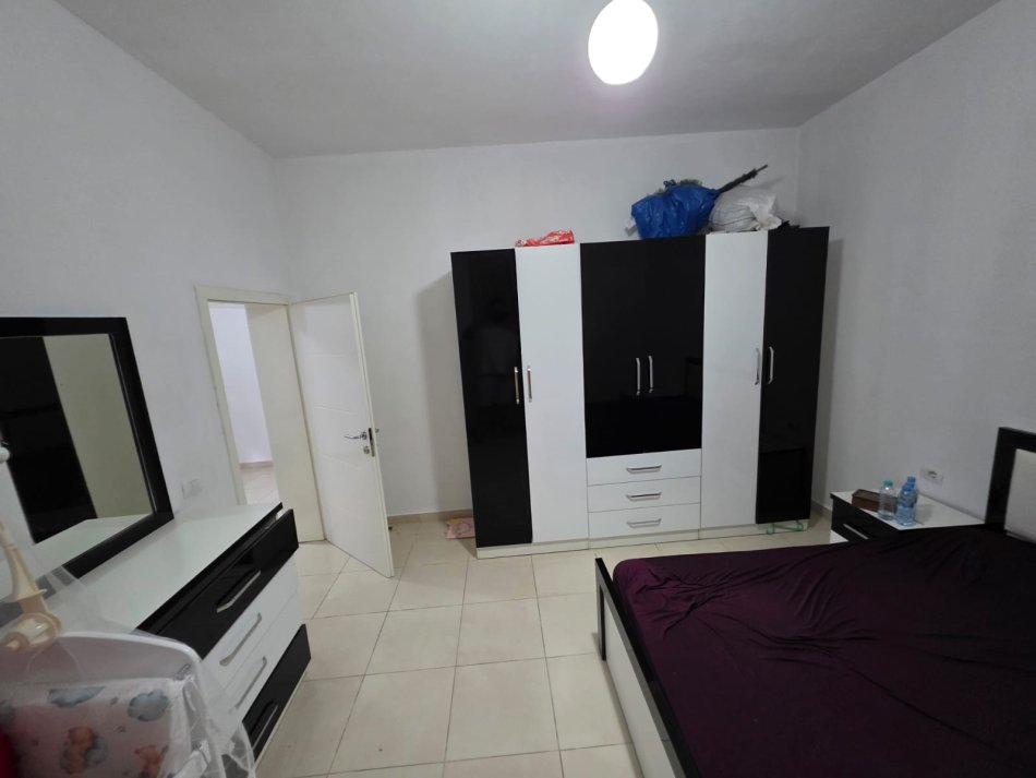 Tirane, jepet me qera Vile 2+1 Kati 1, 95 m² 350 € (Tek Nela 2)