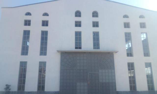 Elbasan, jepet me qera ambjent biznesi 4.000 m² 1.500 Euro