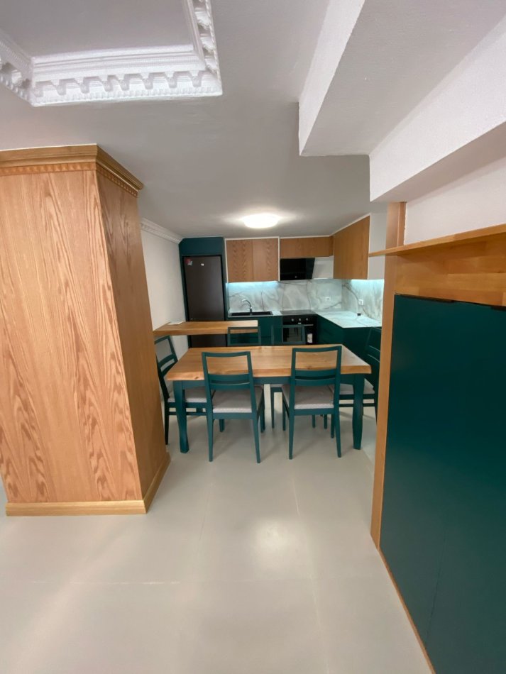 Tirane, jepet me qera apartament duplex 2+1+Aneks+Ballkon Kati 1, 140 m² 800 € (Kodra e Diellit 2)