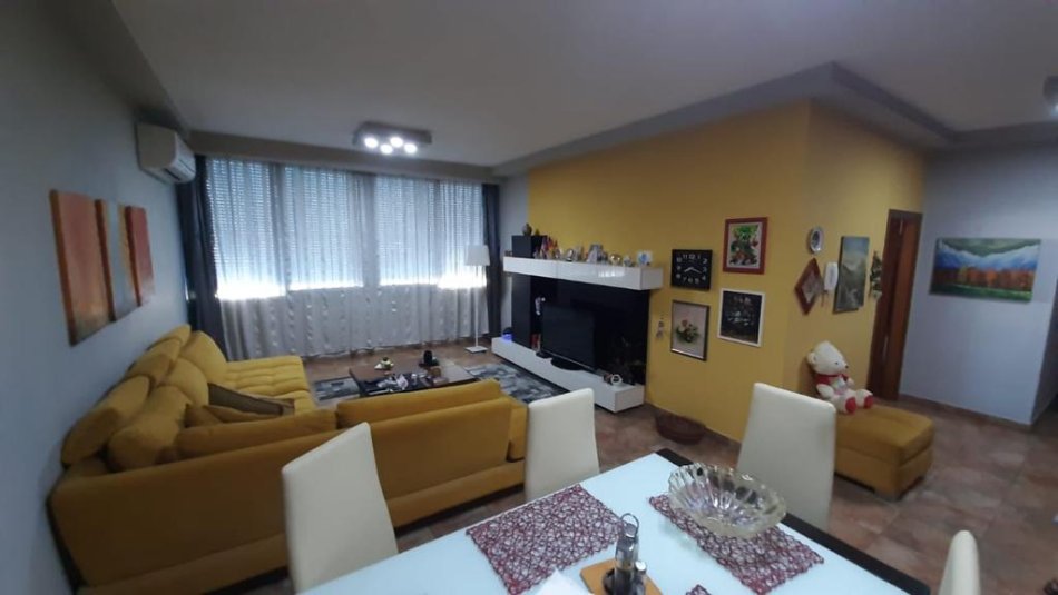 SHITET APARTAMENT  3+1+2   158.000 €   RRUGA E DIBRES