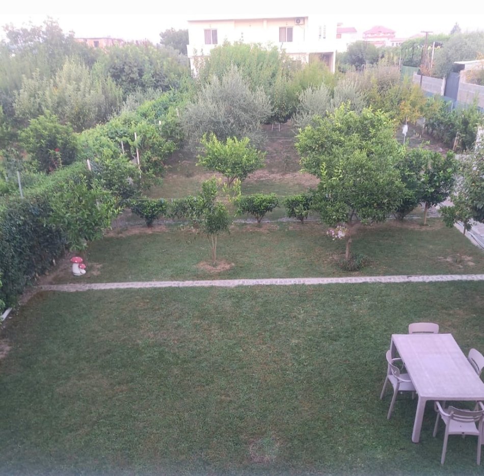 Tirane, shitet Vile 2 Katshe Kati 2, 305 m² 355.000 € (Albanet Kamez)