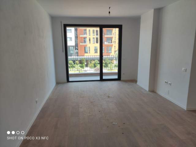 Tirane, jepet me qera zyre Kati 1, 88 m² 600 Euro (Rruga e Dibres)