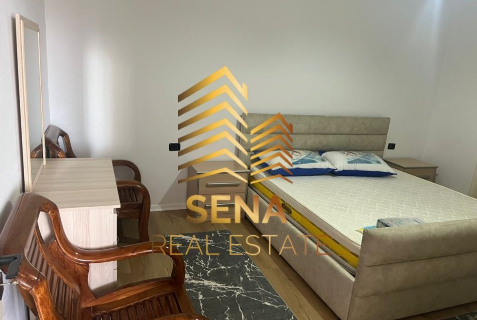 Tirane, jepet me qera apartament 2+1 Kati 3, 105 m² 450 € (Rruga e Dibres)