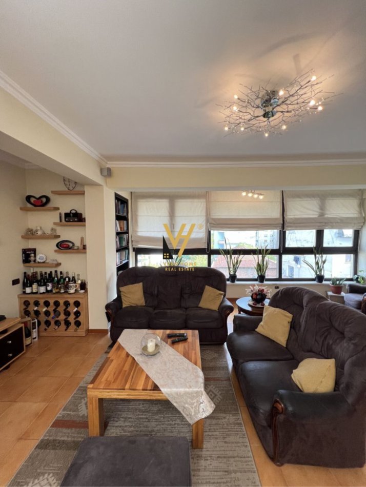 Tirane, shitet apartament 3+1+Ballkon Kati 5, 120 m² 287.000 € (RRUGA MINE PEZA)