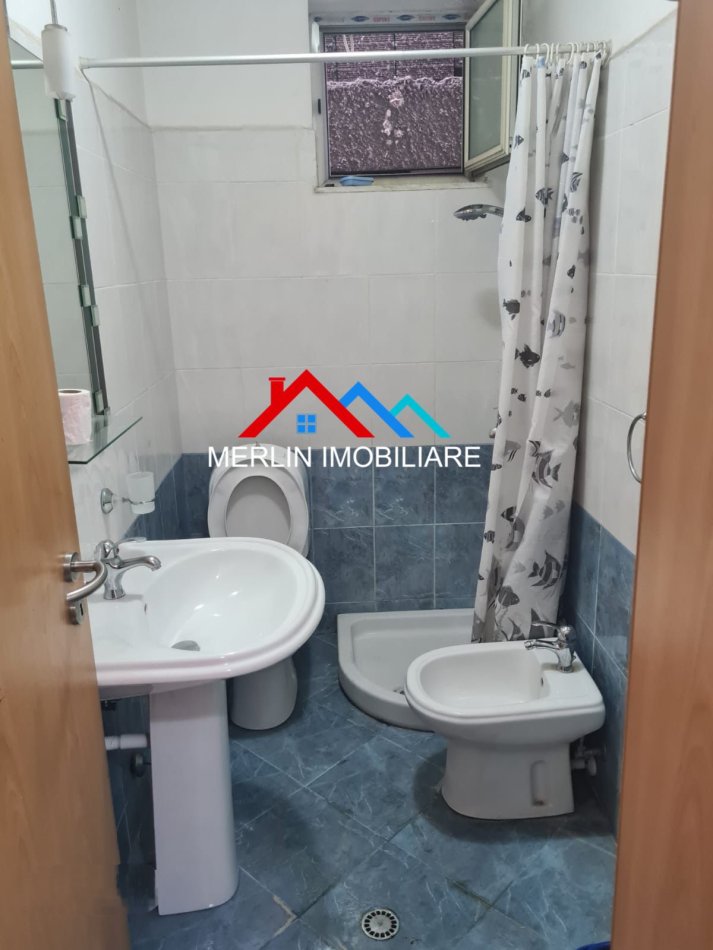 Tirane, jepet me qera apartament 2+1+Ballkon Kati 5, 106 m² 700 € (Margarita Tutulani)