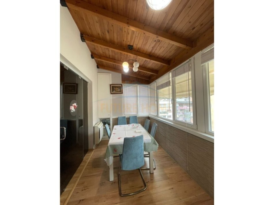 Tirane, shitet apartament 1+1+VERANDE Kati 9, 72 m² 150.000 € (Medar Shtylla Komuna e Parisit) 0694738665