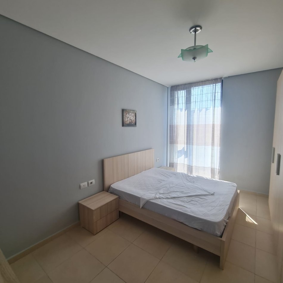 Tirane, jepet me qera apartament 1+1 Kati 4, 70 m² 500 € (rruga e kavajes)