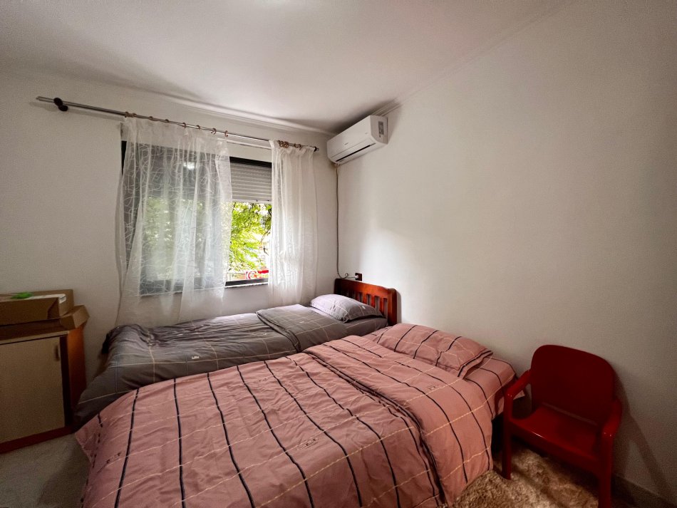 Tirane, shitet apartament 2+1+Aneks+Ballkon , 96 m² 260.000 € (Bllok)