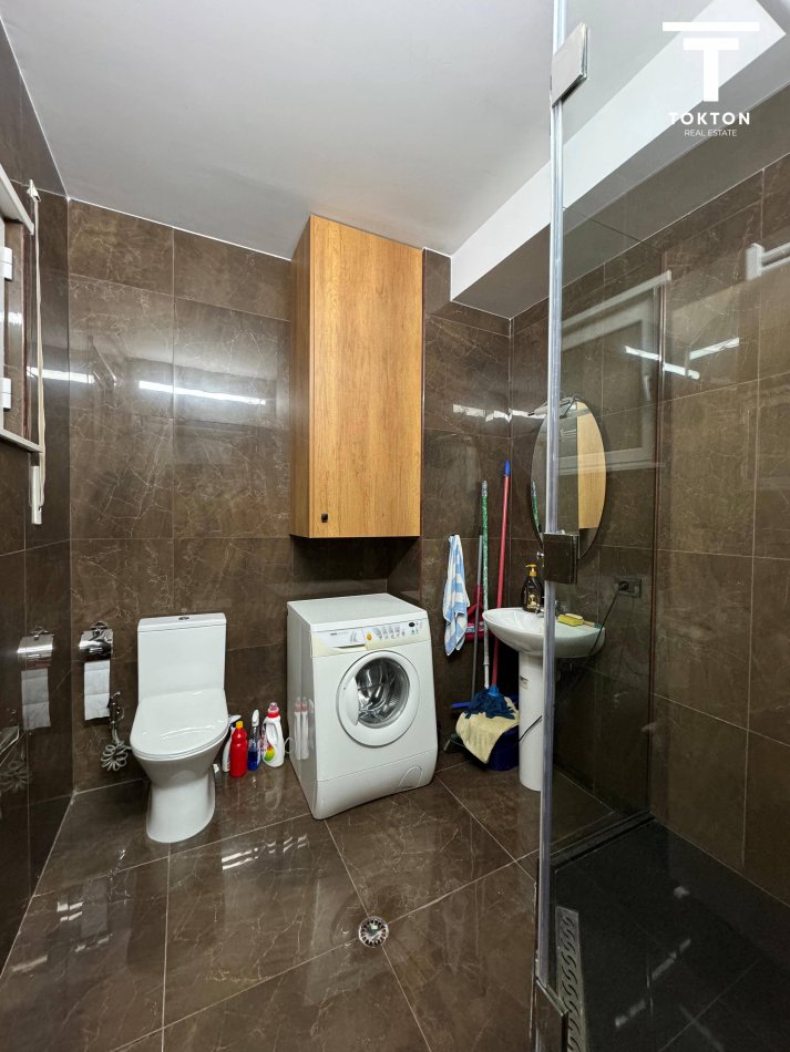 QERA, APARTAMENT 3+1+ 2 POSTE PARKIMI, FRESKU, TIRANË,TT 435