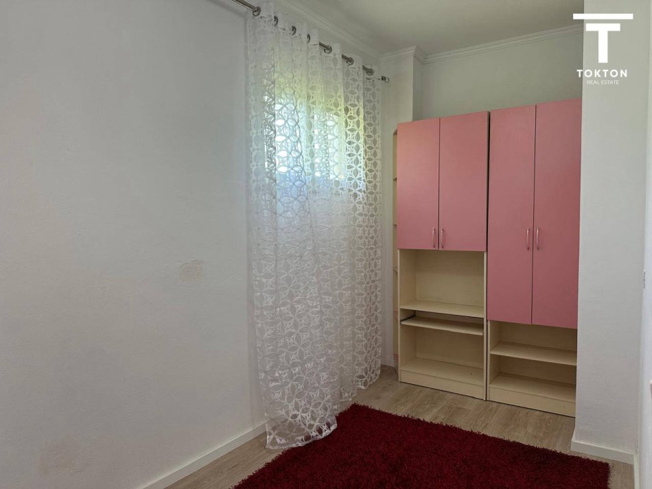 Tirane, shitet apartament 2+1 Kati 1, 84 m² 89.000 € (Rruga e Dajtit), TT 978