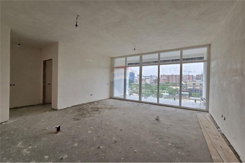 Tirane, shitet apartament 2+1 Kati 5, 118 m² 154,200 € (Bulevardi i ri - Treni)
