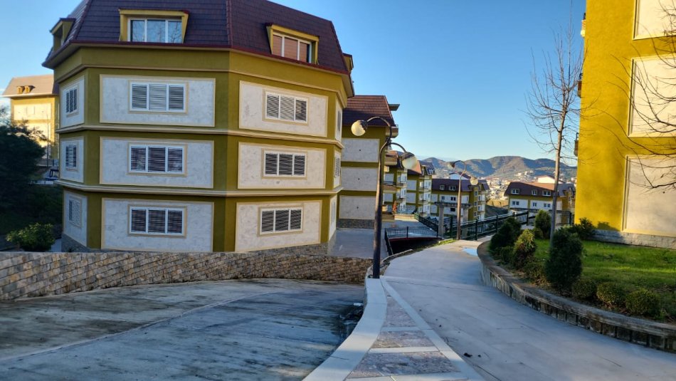 Tirane, shitet apartament 1+1+Ballkon Kati 1, 80 m² 112,000 € (Liqeni i Farkes, Rezidenca Lake Land)