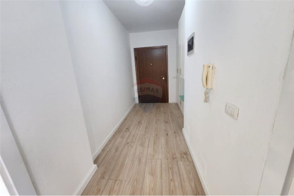 Tirane, shitet apartament 1+1 Kati 8, 72 m² 125.000 € (Don Bosko - ER PETROL ZOGU I ZI)