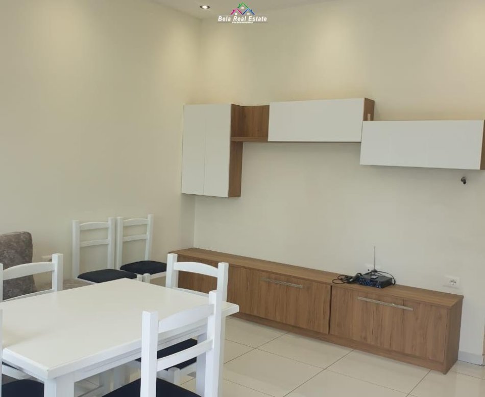 Tirane, jepet me qera Vile 1+1 Kati 3, 80 m² 450 € (Jordan Misja)