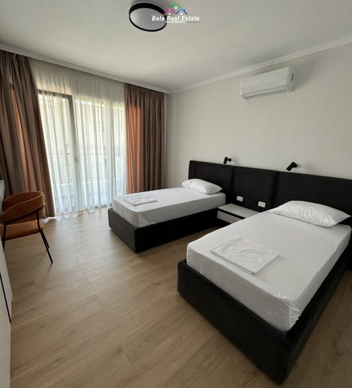 Tirane, jepet me qera apartament 2+1 Kati 3, 145 m² 1.400 € (RRUGA E DURRESIT)