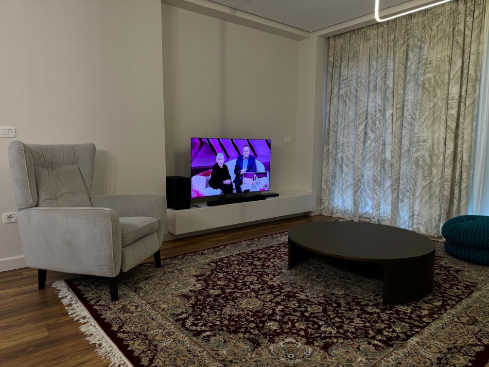 Tirane, jepet me qera apartament 2+1 Kati 11, 137 m² 2.500 € (BLLOK)