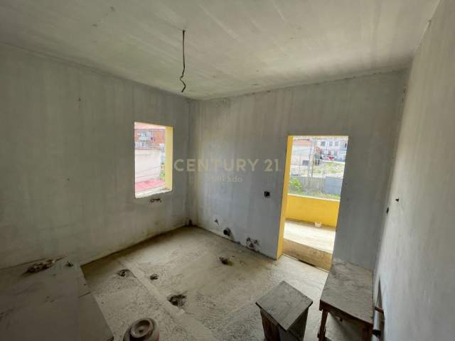 Tirane, shitet 3+1+A+BLK Kati 1, 1.113 m² 600.000 Euro