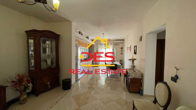 Vlore, jepet me qera apartament 2+1+A+BLK Kati 8, 120 m² 300 Euro