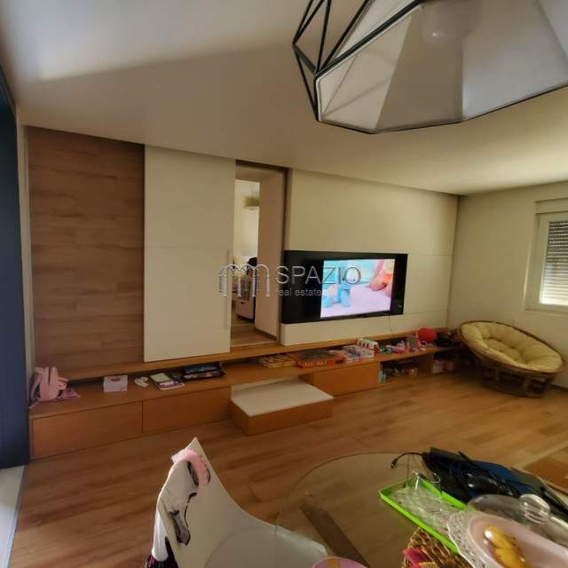 Tirane, shitet apartament 170 m² 330.000 Euro