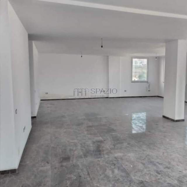 Tirane, shitet apartament 3+1+BLK Kati 6, 500 m² 250.000 Euro
