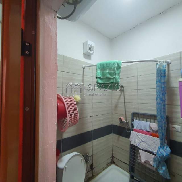 Tirane, shitet garsonier Kati 1, 27 m² 28.000 Euro (Porcelan)