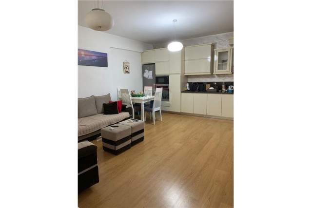 Tirane, shitet apartament 1+1 Kati 3, 86 m² 125.000 Euro (Medar shtylla)