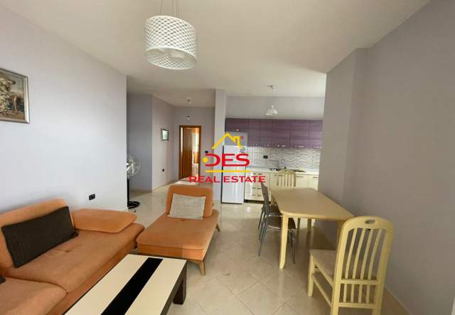 Vlore, jepet me qera apartament Kati 9, 116 m² 300 Euro (Rruga Kosova)