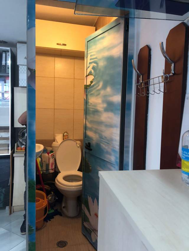 Tirane, shes Dyqan / Zyre 55.000 Euro