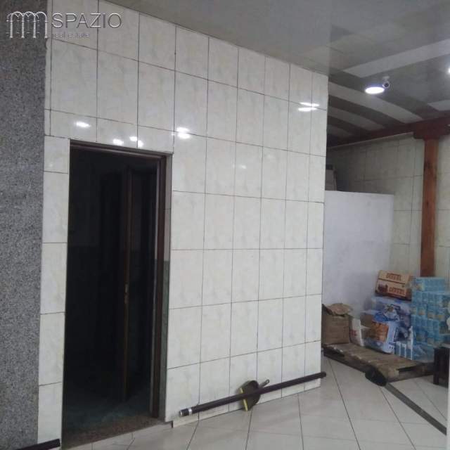 Tirane, shitet ambjent biznesi 170 m² 3.500 Euro/m2 (Rruga ''Kavajes'')