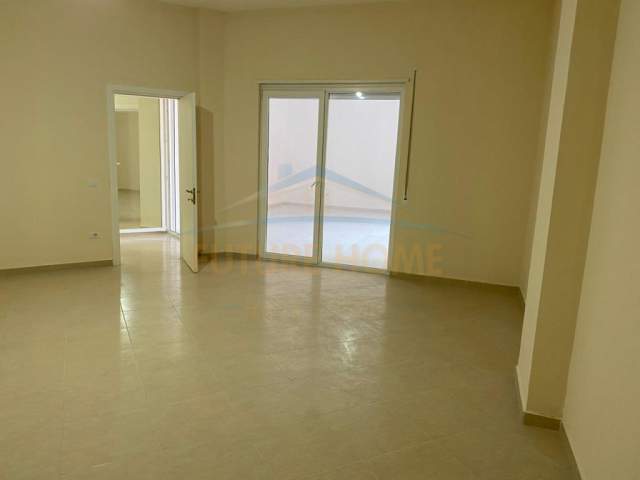 Durres, shitet apartament 1+1 Kati 1, 195 m² 135.000 Euro (PLAZH-ILIRIA)