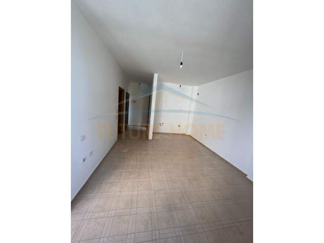 Golem, shitet apartament 1+1 Kati 1, 58 m² 40.000 Euro (PISHAT E BUTA)