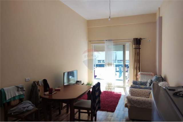 Tirane, shitet apartament 2+1 95 m² 85.000 Euro (yzberisht)