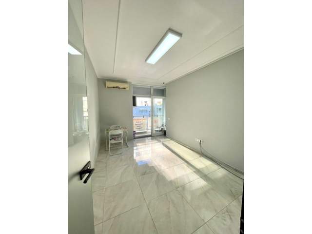 Tirane, jepet me qera ambjent biznesi Kati 3, 65 m² 600 Euro (Kika 2)