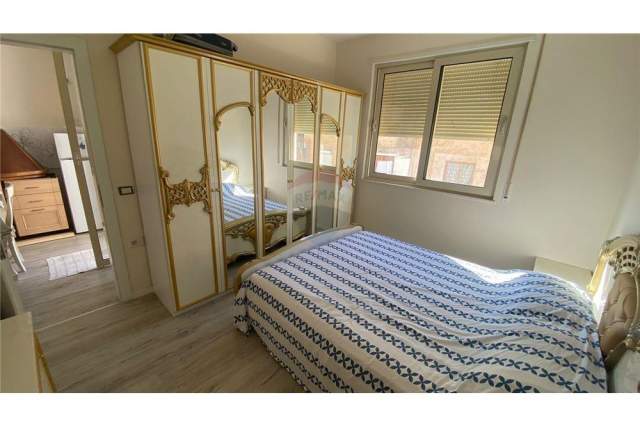 Tirane, shitet apartament 1+1 Kati 3, 68 m² 93.000 Euro (Shkolla e Kuqe)