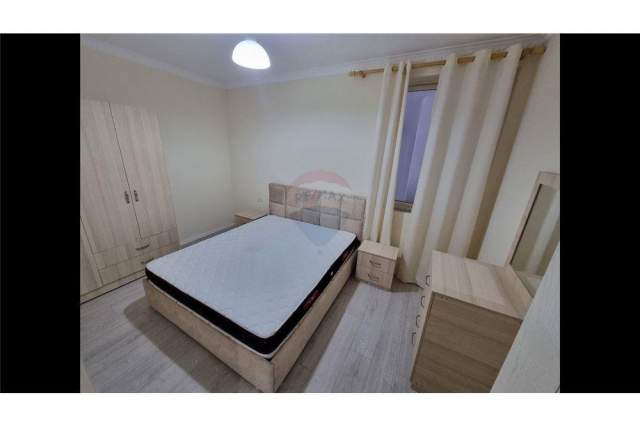 Tirane, jepet me qera apartament 1+1 Kati 1, 60 m² 350 Euro (Tregu elektrik)