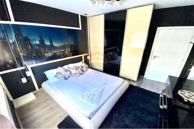 Tirane, jepet me qera apartament Kati 5, 120 m² 900 Euro (komuna e parisit)