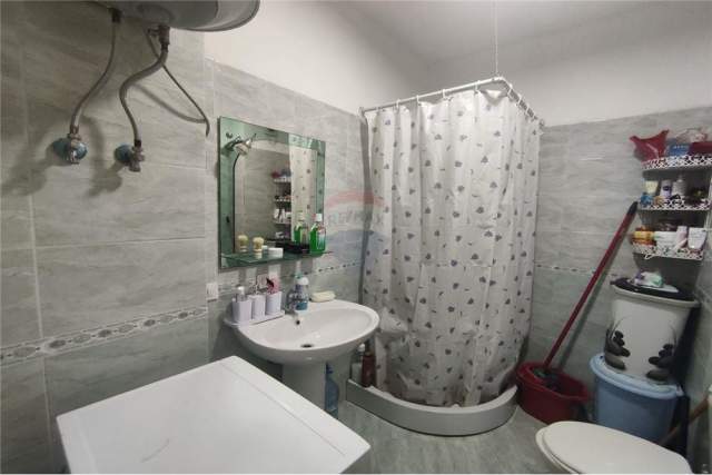 Tirane, shitet apartament Kati 4, 100 m² 88.000 Euro (astir)