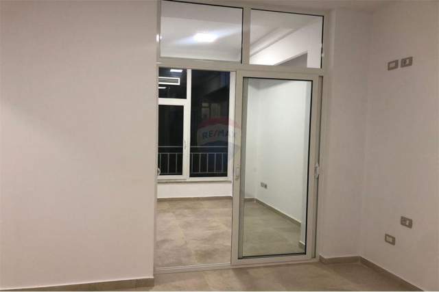 Tirane, jepet me qera apartament 2+1+BLK Kati 2, 95 m² 40.000 Leke (5 Maji)