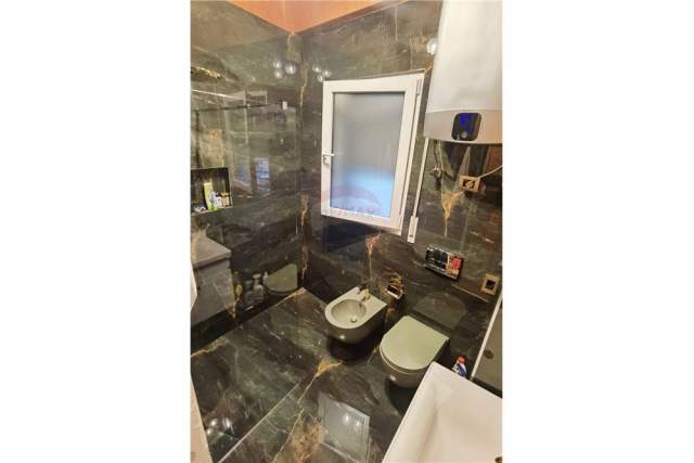 Tirane, shitet apartament 1+1+BLK Kati 5, 52 m² 94.000 Euro (Selvia)